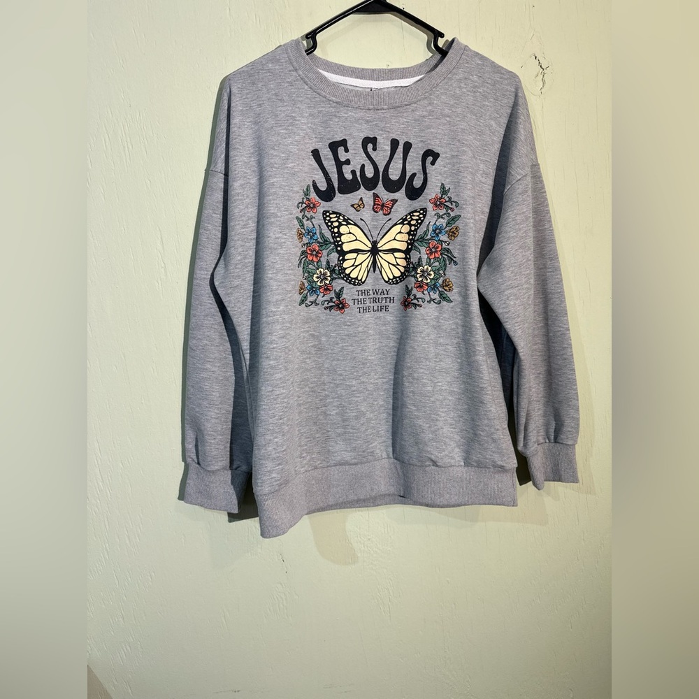 Jesus floral butterfly graphic print pullover sweatshirt size medium